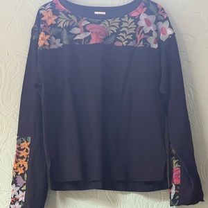 Floral embroidered sweatshirt. Brand: Tiny Size: Large